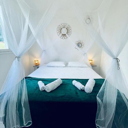 Appartement Cosy - Entre Nature Et Plages De Reve Le Gosier  Buitenkant foto